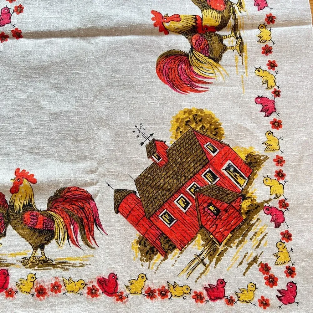 Vintage Farm House Rooster Hens Chickens Tablecloth Rectangular 63